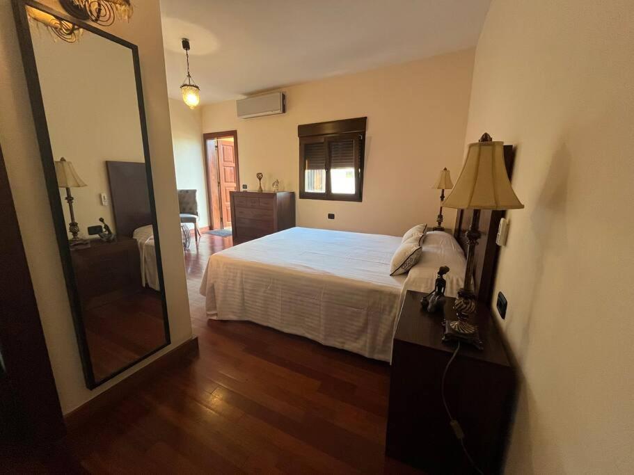 Casa Con Piscina En El Centro Villa Los Llanos De Aridane Bagian luar foto